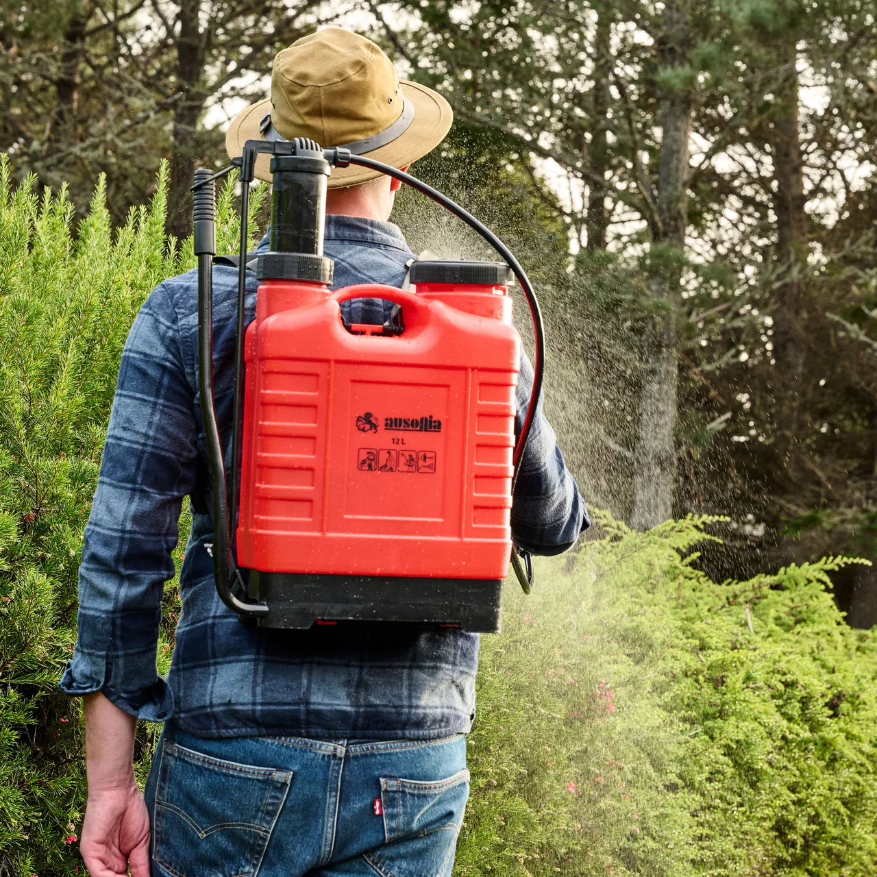 Image of 12-Liter Backpack Garden Sprayer