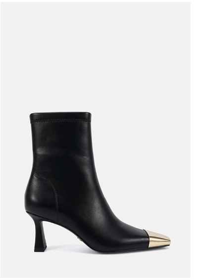 Delulu Black