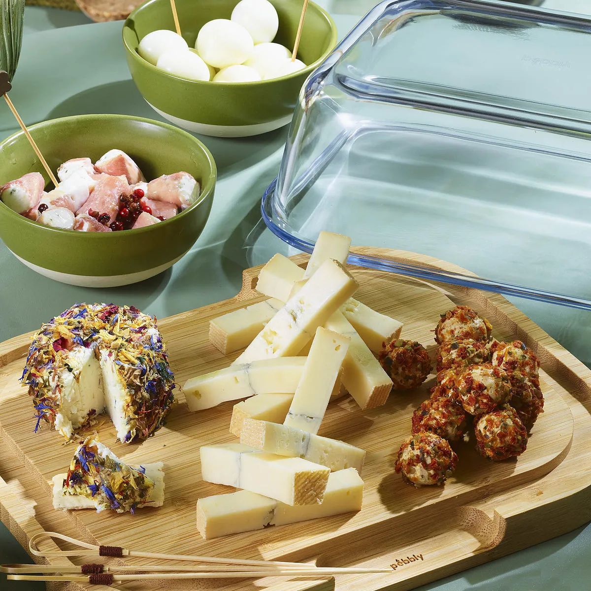 Serve & Store Outdoor Cheese Board