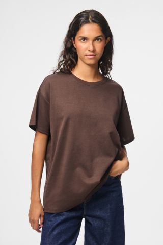 PCSKYLAR SS OVERSIZED TEE JRS NOOS 17146654 Hot Fudge