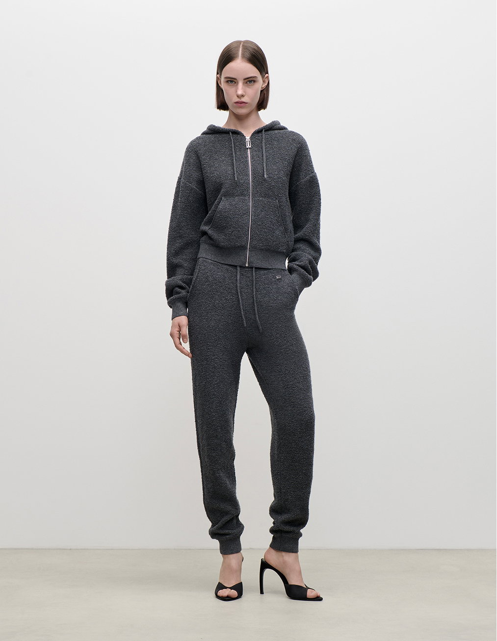 Klara Jogger In Dark Grey