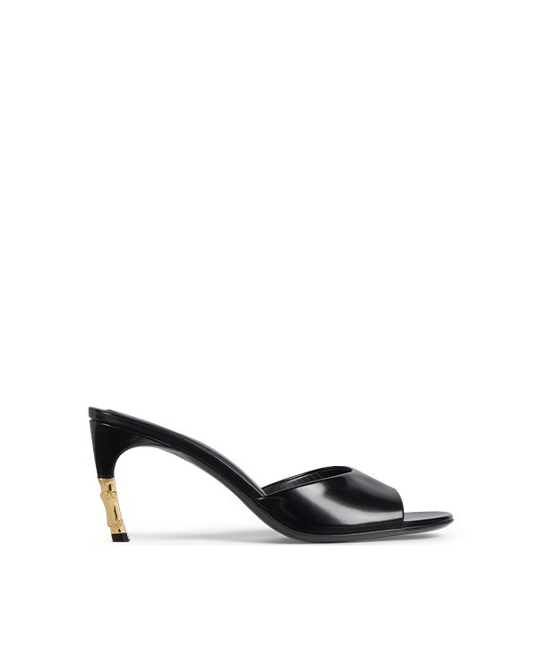 Shoe(s) Discover more on the Gucci website 