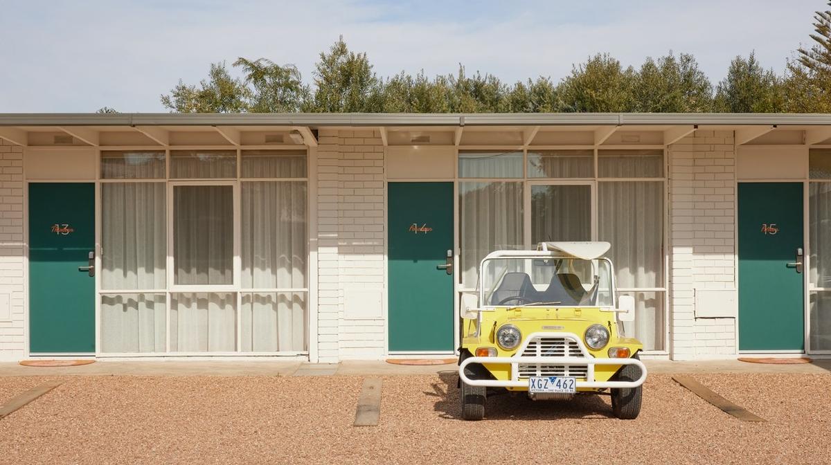 Mornington Peninsula Escape with Daily Breakfast & All-Day Alba Thermal Springs & Spa Access