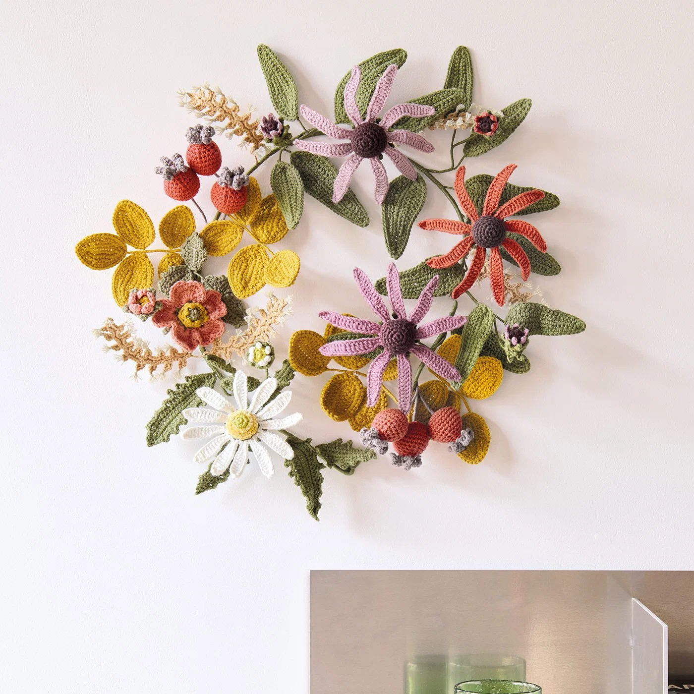 Gehäkelter Blumenkranz