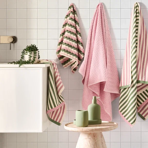 Shop bathroom