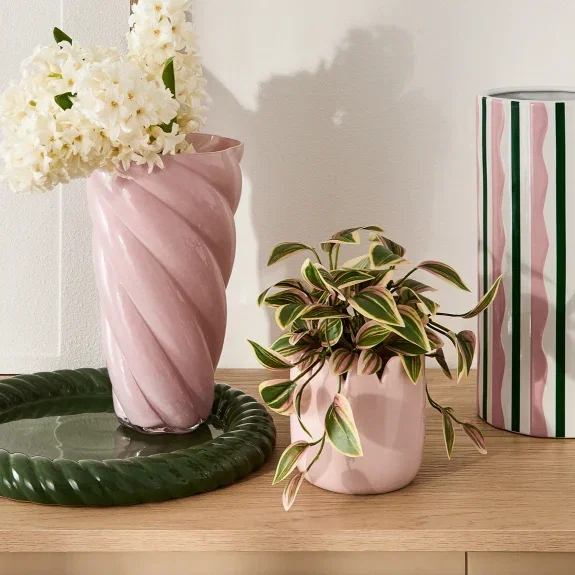 Shop décor