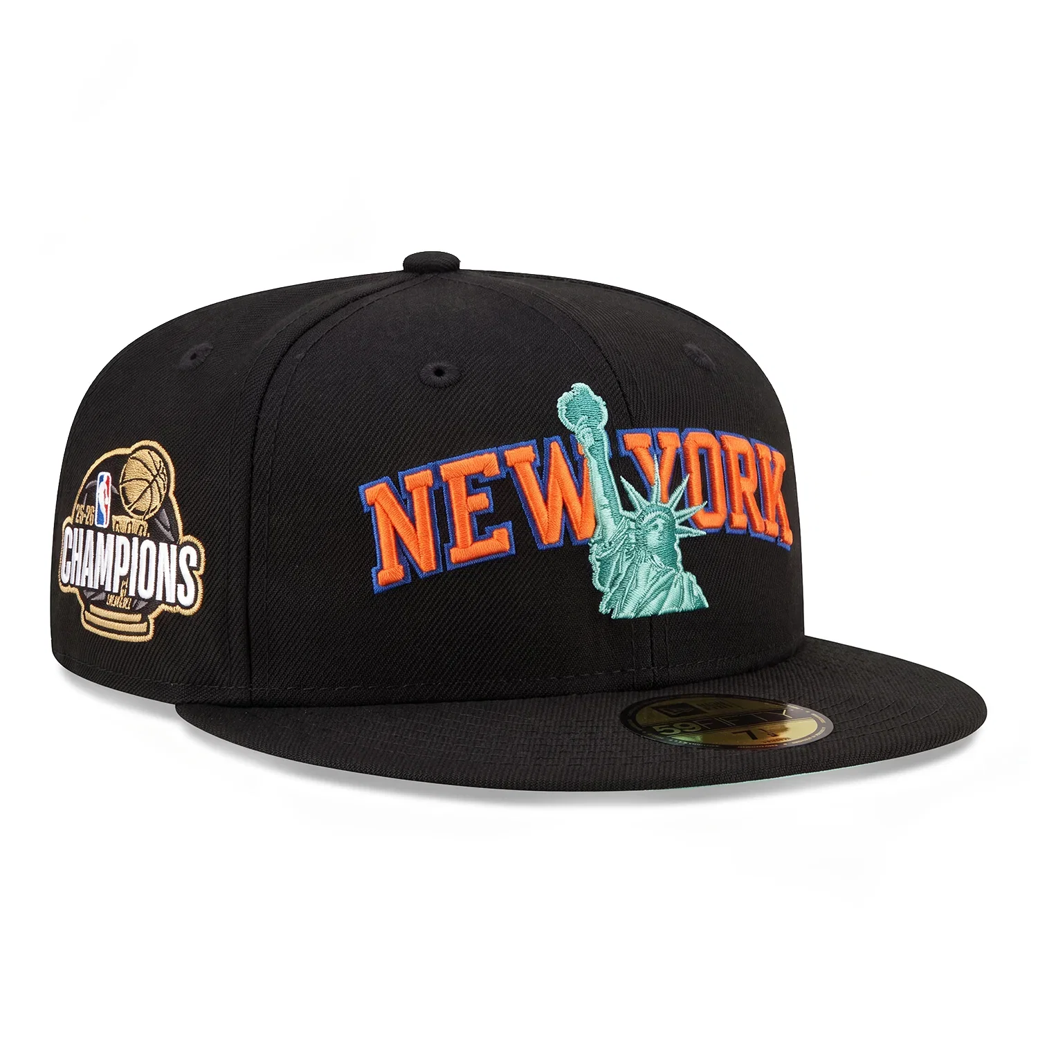 Image of Pre-Order New Era 59Fifty New York Knicks 2026 NBA Champions Patch Statue of Liberty Arch Hat - Black