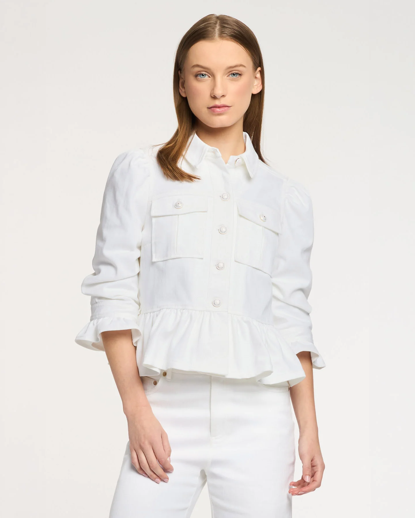 https://cinqasept.nyc/products/white-denim-delanie-jacket-in-white-zj59011442z