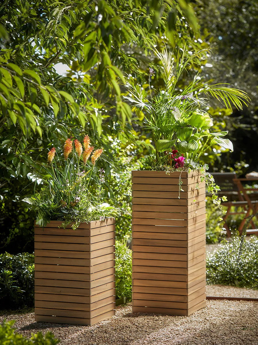 Salva Column Planters