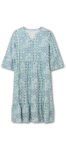 Die Abbildung zeigt ein ecru-topas-bedrucktes A-Linien-Kleid mit Allover-Druck und 3/4 Trompetenärmeln