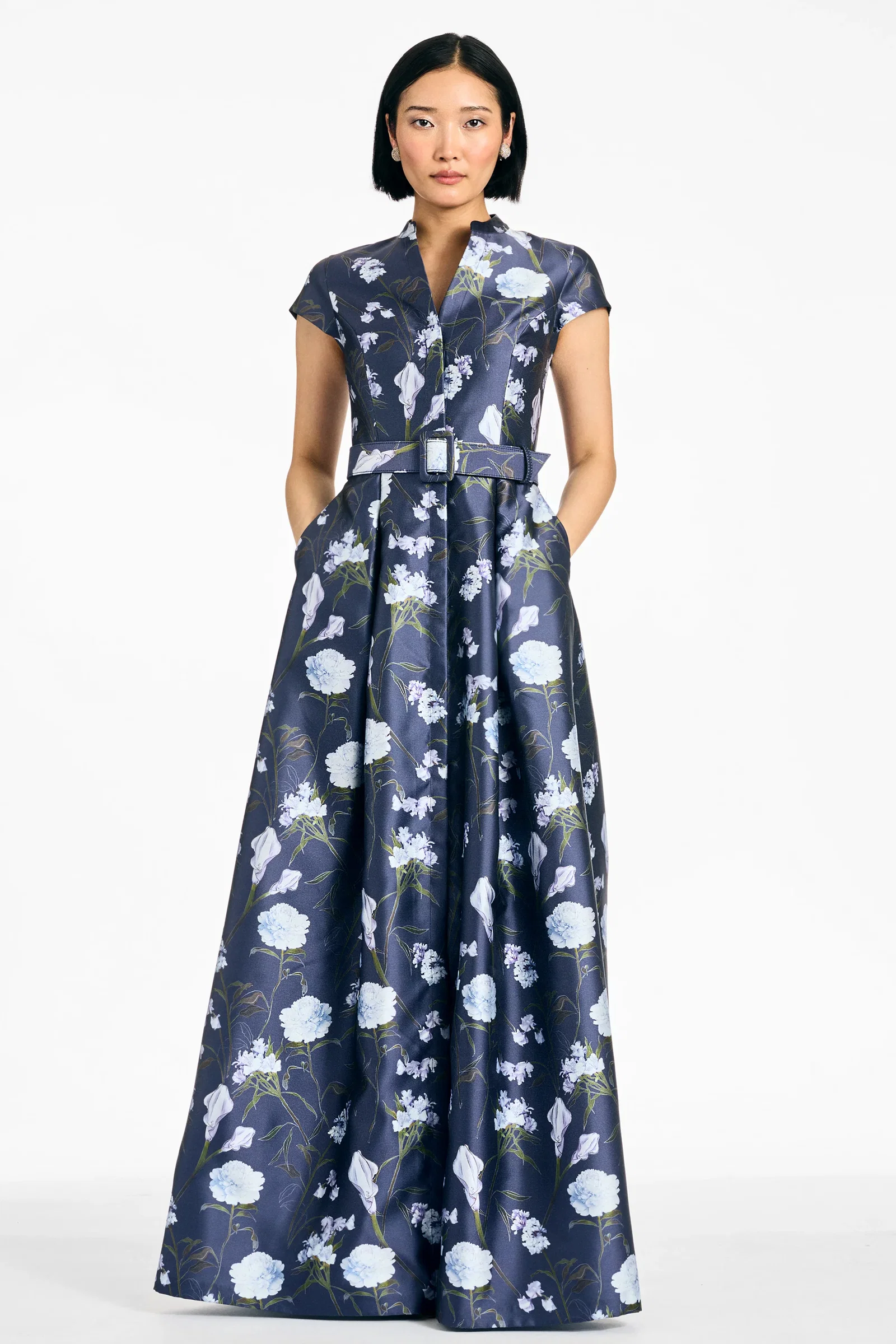 Image of MARTA GOWN - GLACIAL BOUQUET