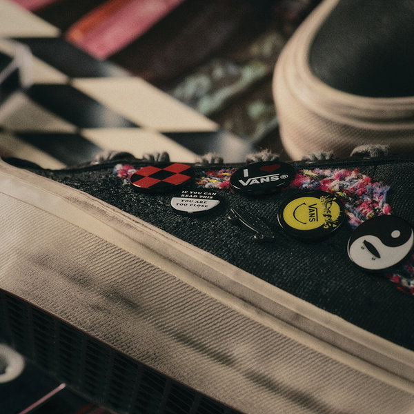 The Premium Old Skool Souvenir