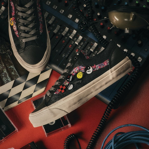 The Premium Old Skool Souvenir