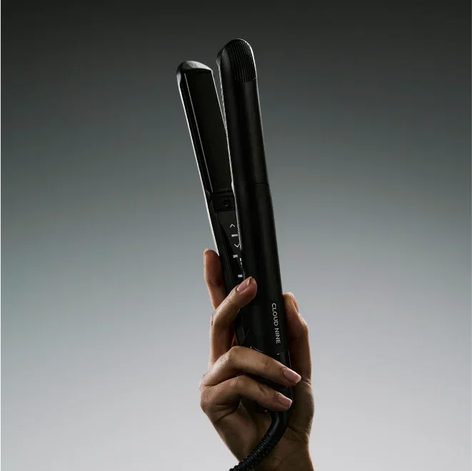 Original Iron In Hand (Black)