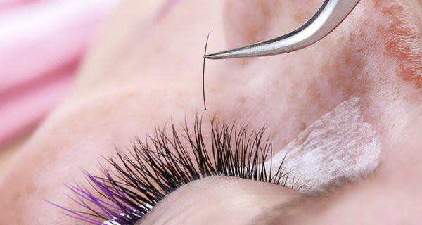 Transform your Lashes with Lash Lift/Tint and Eyelash Extensions