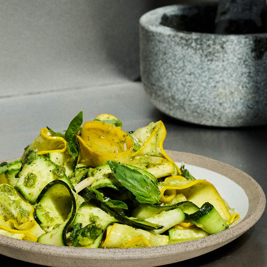 5-minute courgette salad