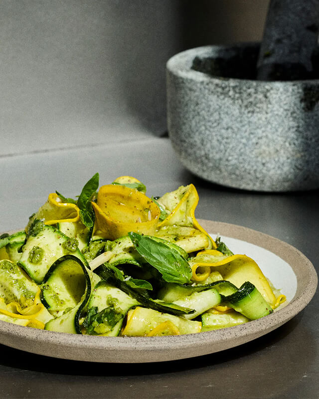 5-minute courgette salad