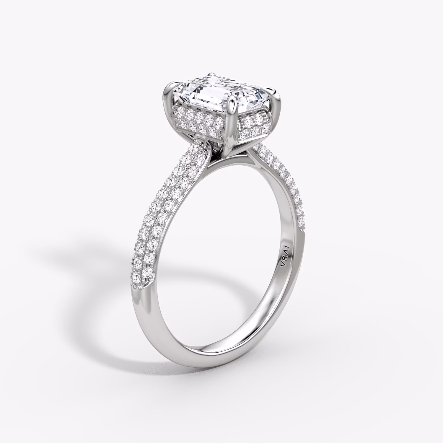 Regal Pavé Dome Emerald WG