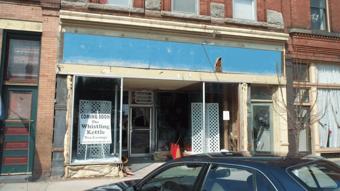 Front of Ballston Spa Whistling Kettle cafe