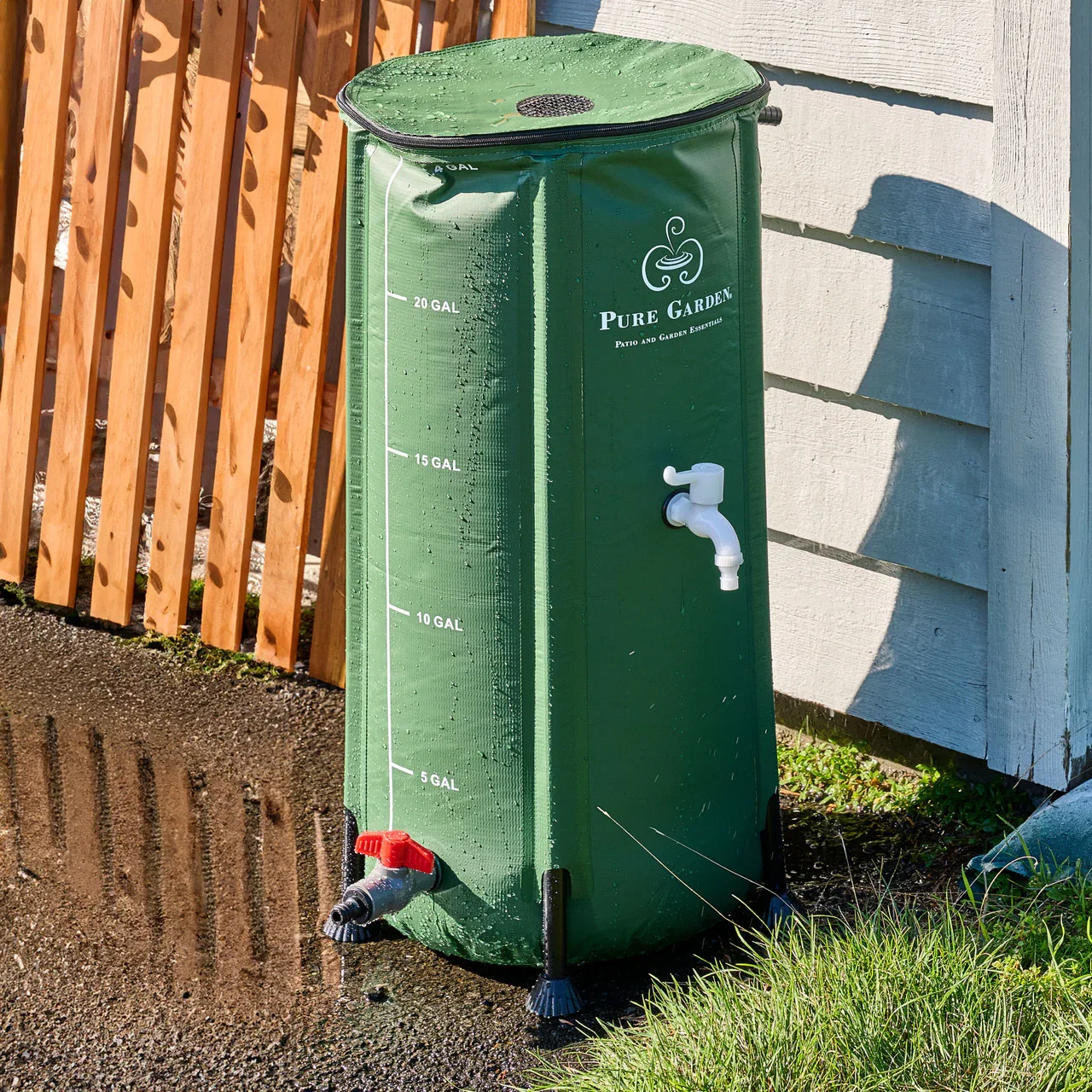 Image of 26-Gallon Collapsible Rain Barrel