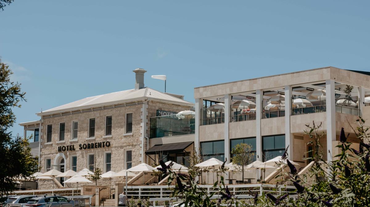Mornington Peninsula Adults-Only Clifftop Glamour with Daily Breakfast & A$100 Dining Credit
