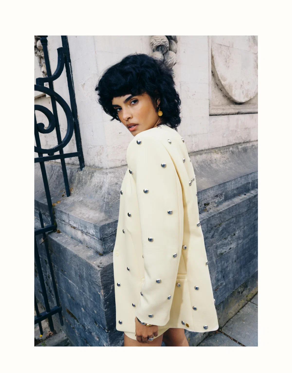 TitJV-YVEN oversized blazer met studs - light yellowel