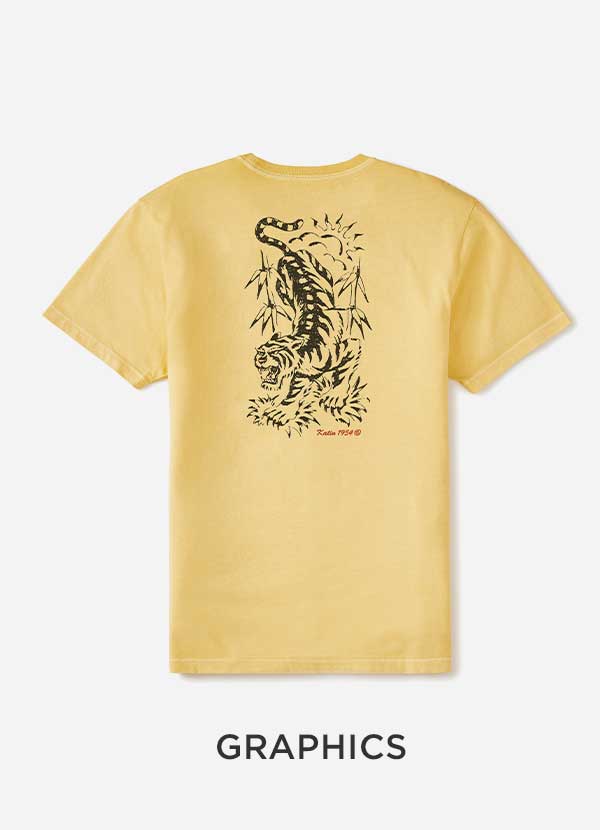 Graphic tee with tiger design
