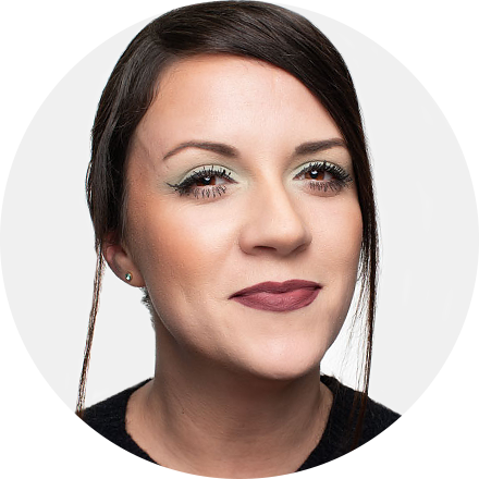 Simona (Merchandiser)