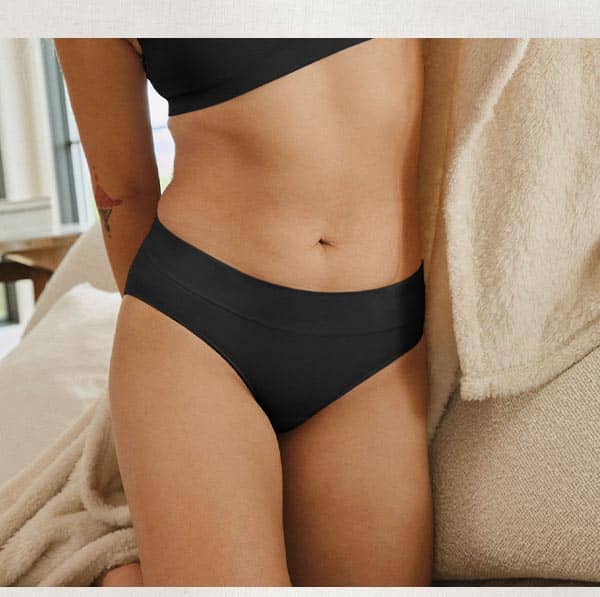 seamfree comfort waist thong image on model
