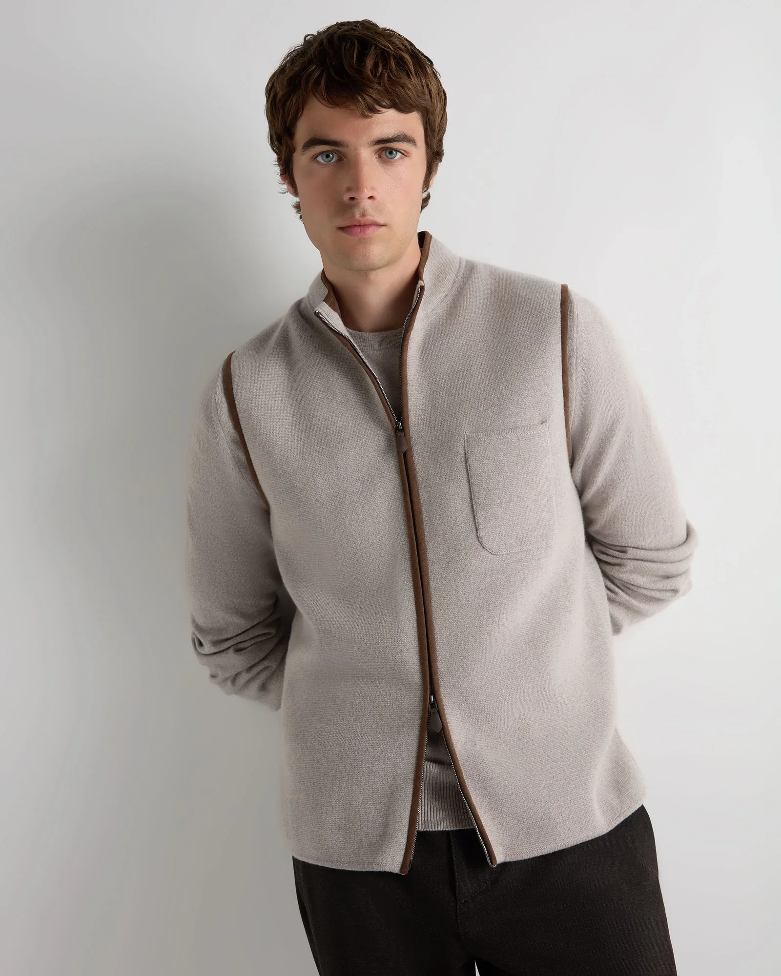 Image of Men's Shaftesbury Cashmere Gilet Oat Grey