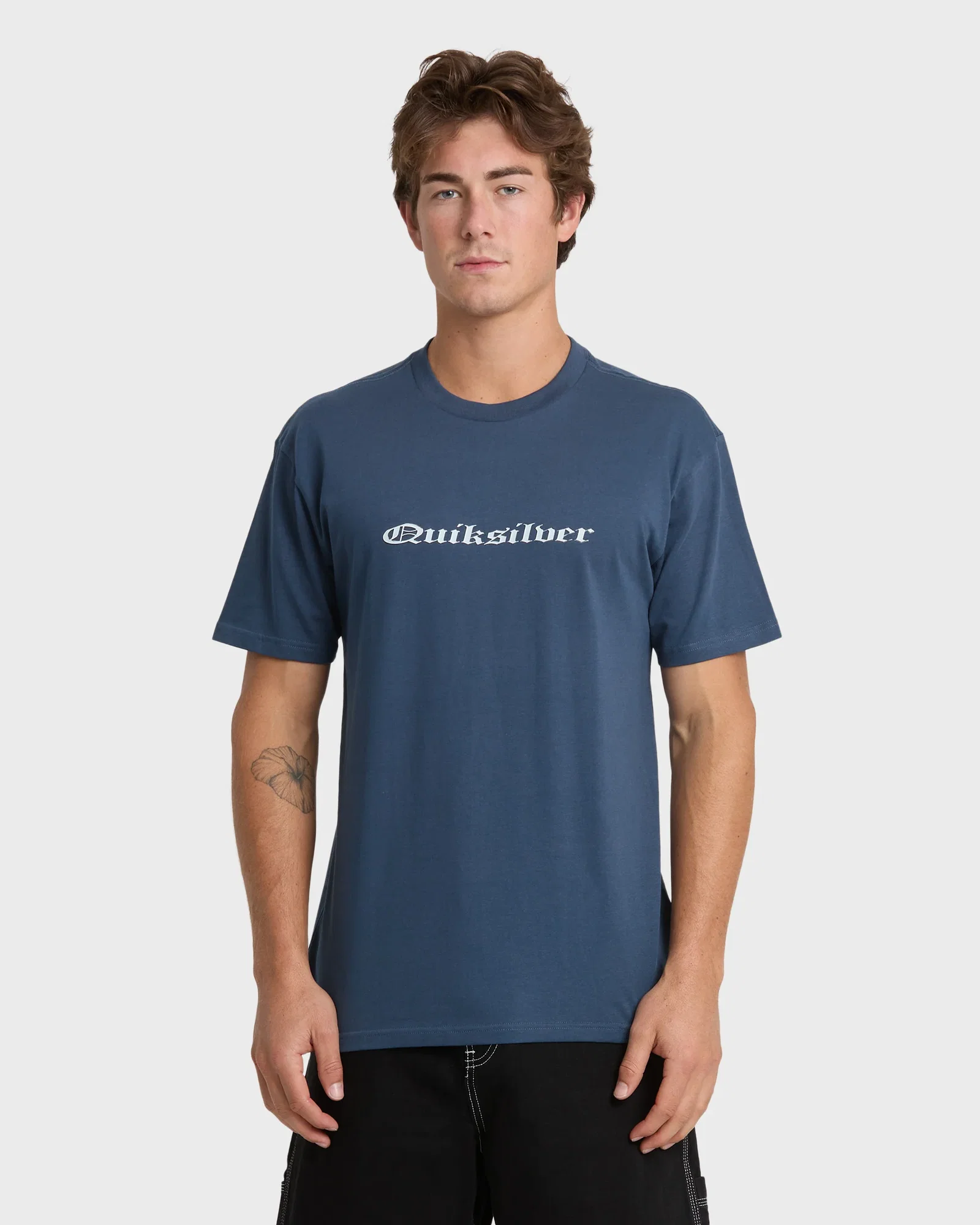 Image of Chrome English Short Sleeve Knit T-Shirt - Dark Denim