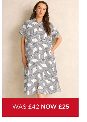EVANS Curve White & Black Linear Shirt Dress