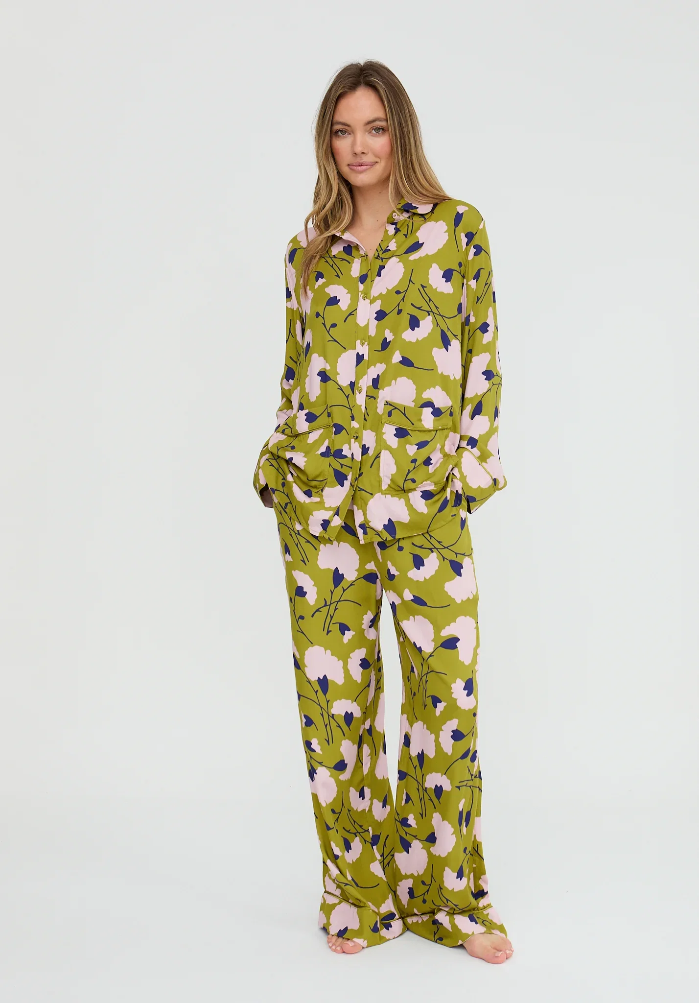 Image of Evie Long Sleeve Floral Print Pyjama Set In Green