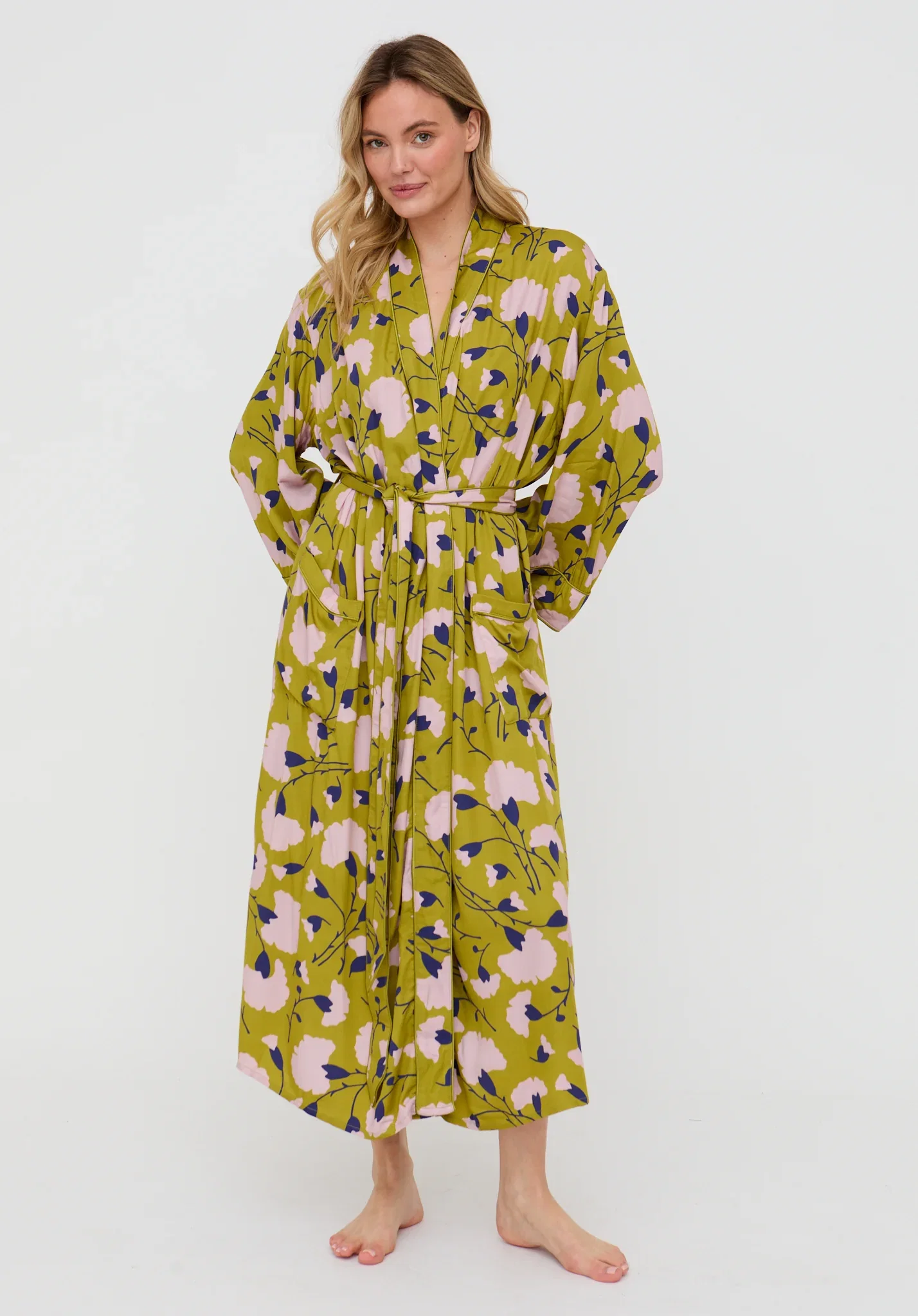 Image of Corina Kimono Style Floral Print Robe In Green