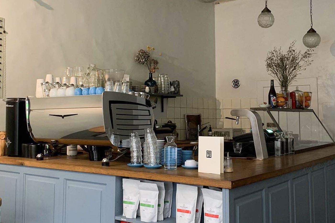 🗣️ CONVERSATIONALISTS: Télescope Café