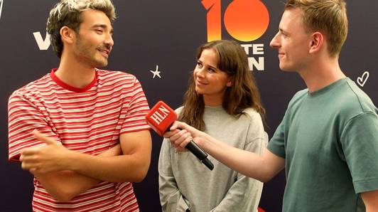 Laura Tesoro verklapt achter de schermen bij ‘Tien om te zien’ over Aaron Blommaert: “Door hem moeten we dat elk jaar opnieuw doen”
