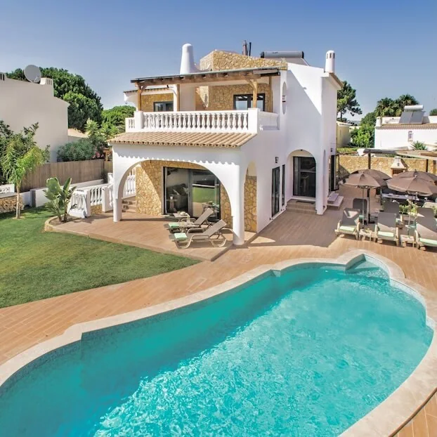 Finde eine Ferienunterkunft in Faro.