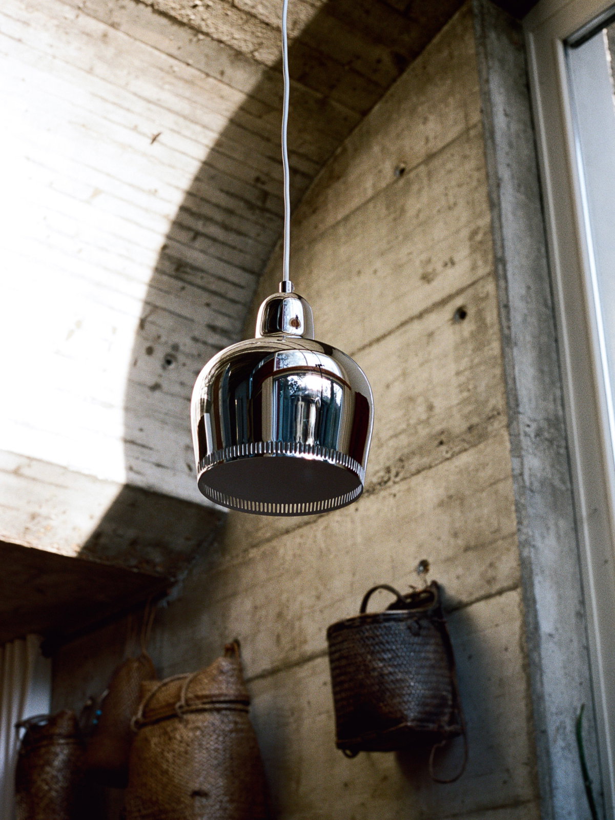 Artek lampada a sospensione Aalto «Golden Bell», cromo