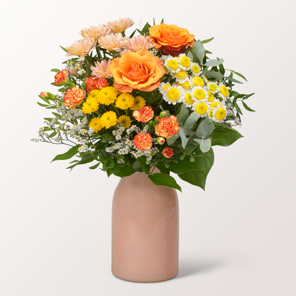 Strahlender Blumenstrauß Sonnenfreude mit 2 Gratis-Geschenken für 29,99 €