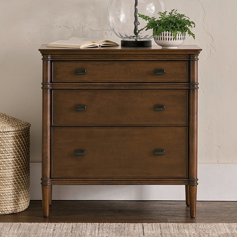 Dakota Dresser