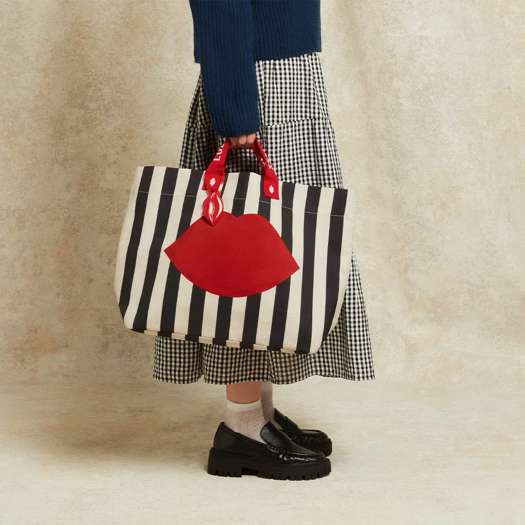 BEACH TOTES