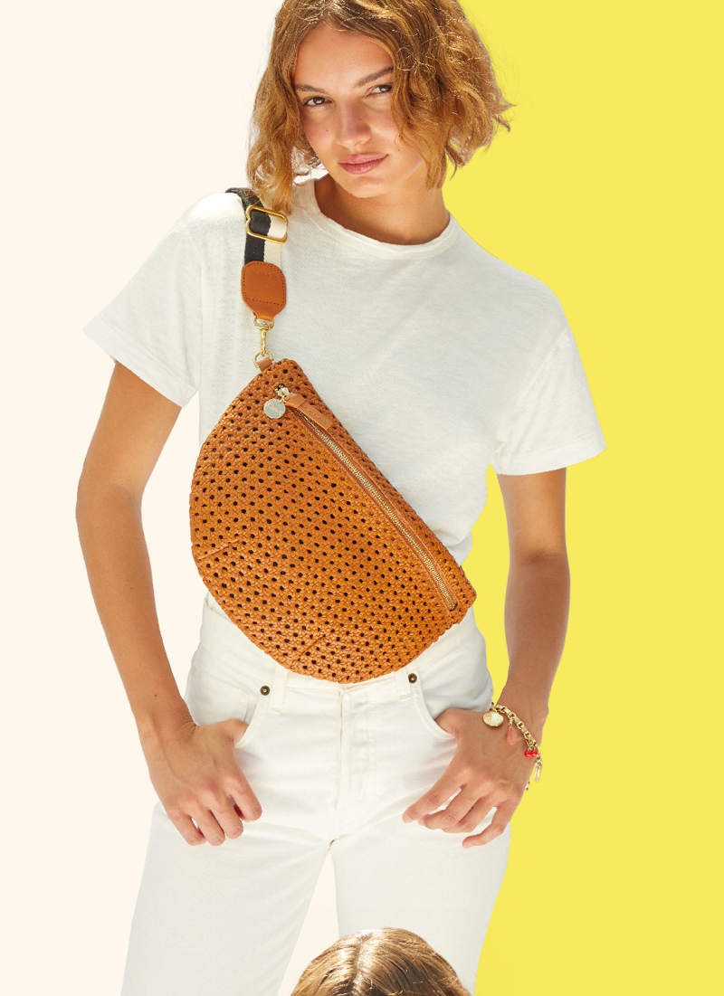 Grande Fanny w/ Adjustable Webbing Strap