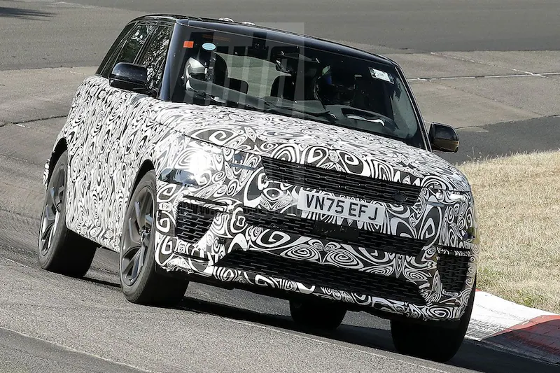 Vernieuwde Range Rover Sport toont zich van iets bescheidener kant