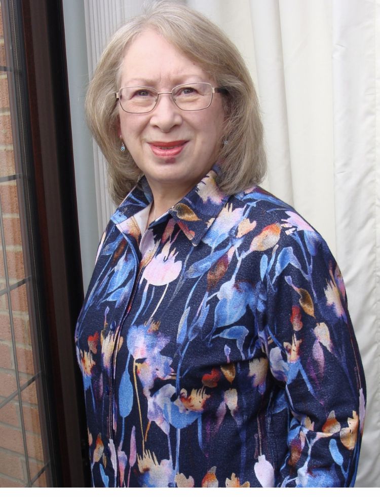 Susan wearing Burda 6908