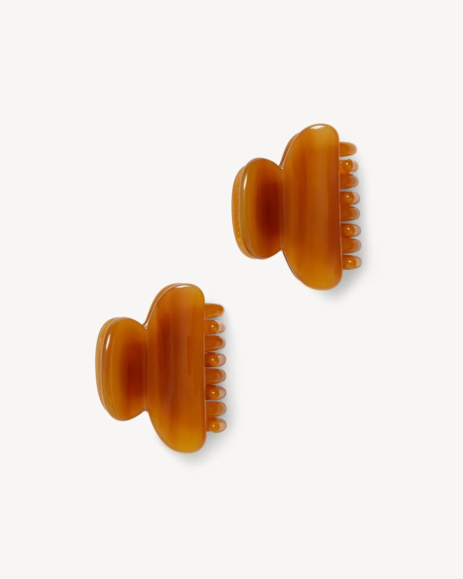 Image of Twin Heirloom Claws in Cognac