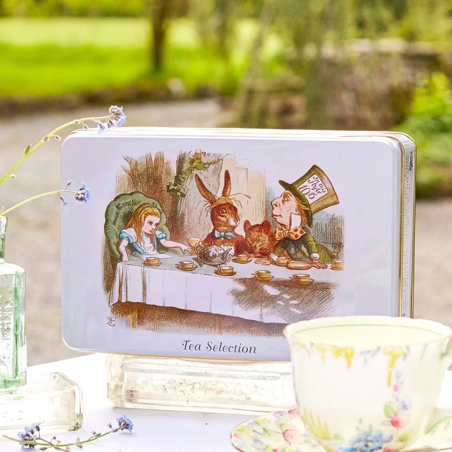 Image of Alice In Wonderland Tea Selection Tin