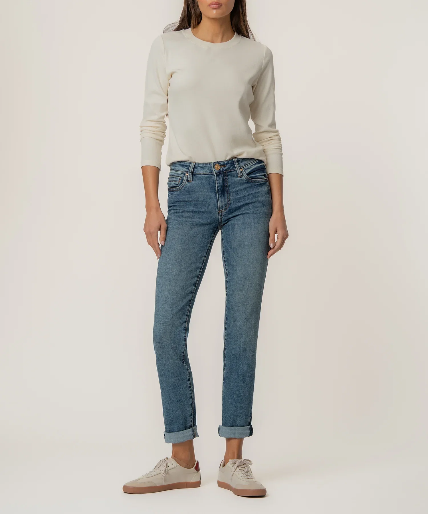 Image of Catherine Mid Rise Boyfriend, Petite in Enigmatic Wash