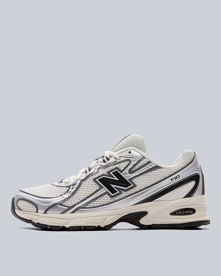 New Balance 740 Trainer