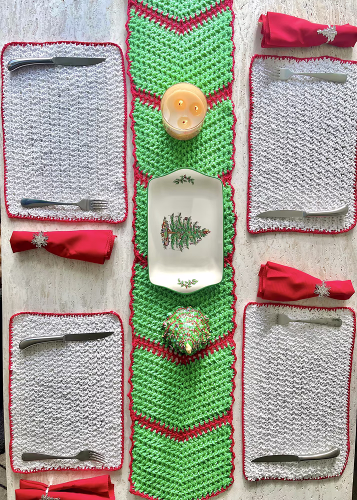 Festive Table Runner

