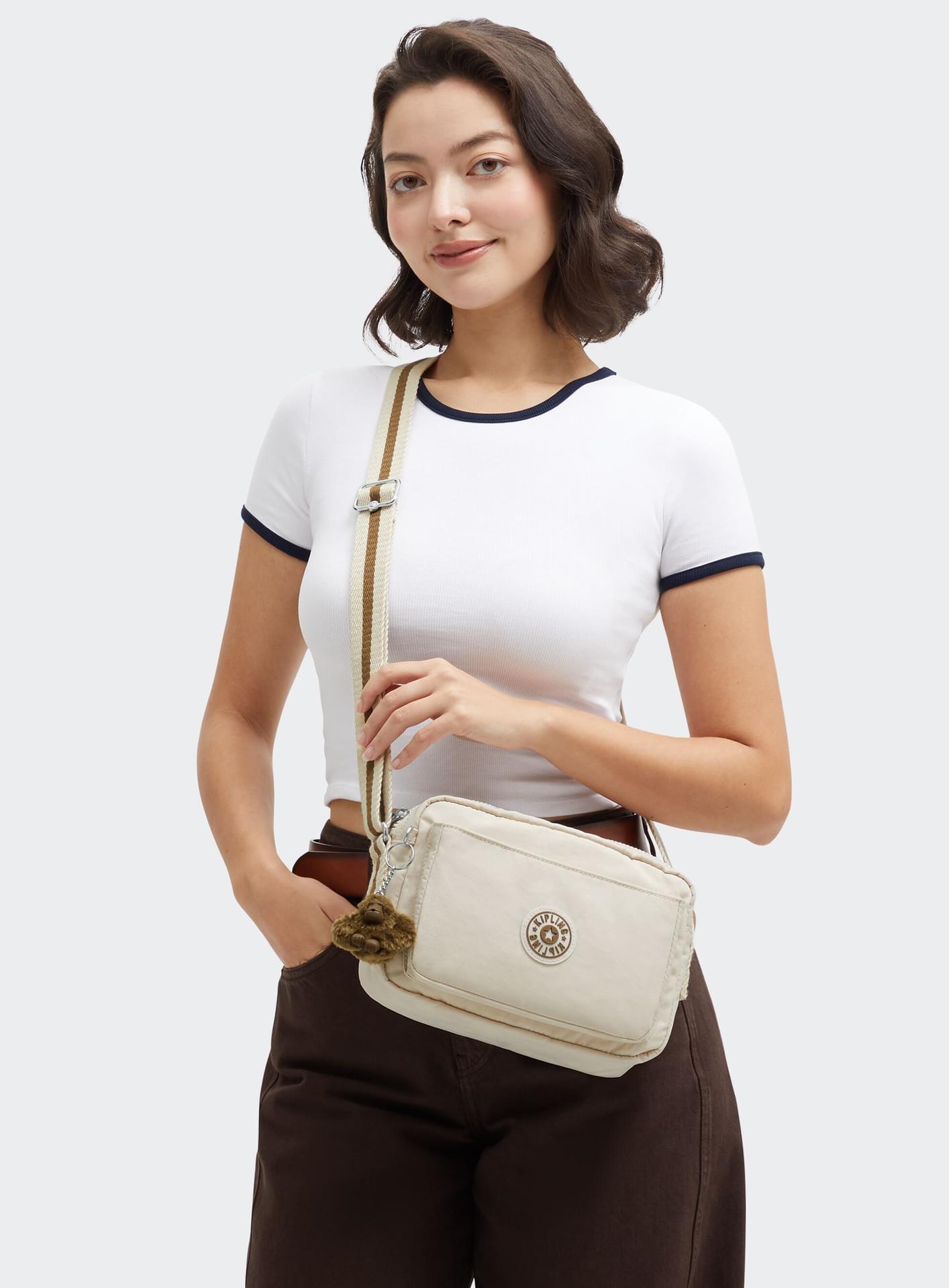 CROSSBODY BAGS